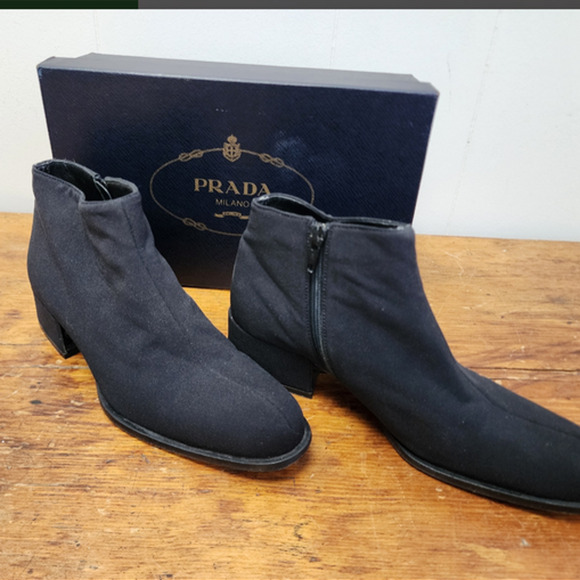 Prada flat black ankle boots 35 - Picture 2 of 12
